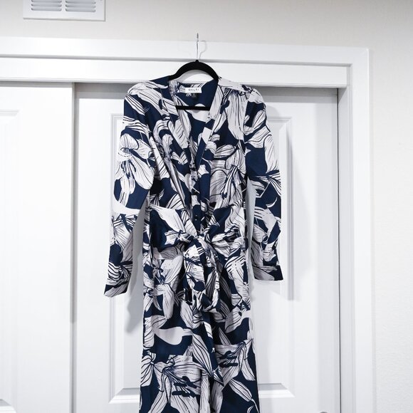 Delfi Collective Medium Camile Dress in Blue - Picture 5 of 10